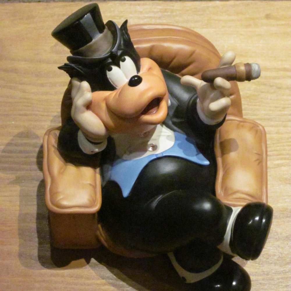 WDCC Sylvester Macaroni (Pete) - Symphony Hour - Walt Disney Classic Collection